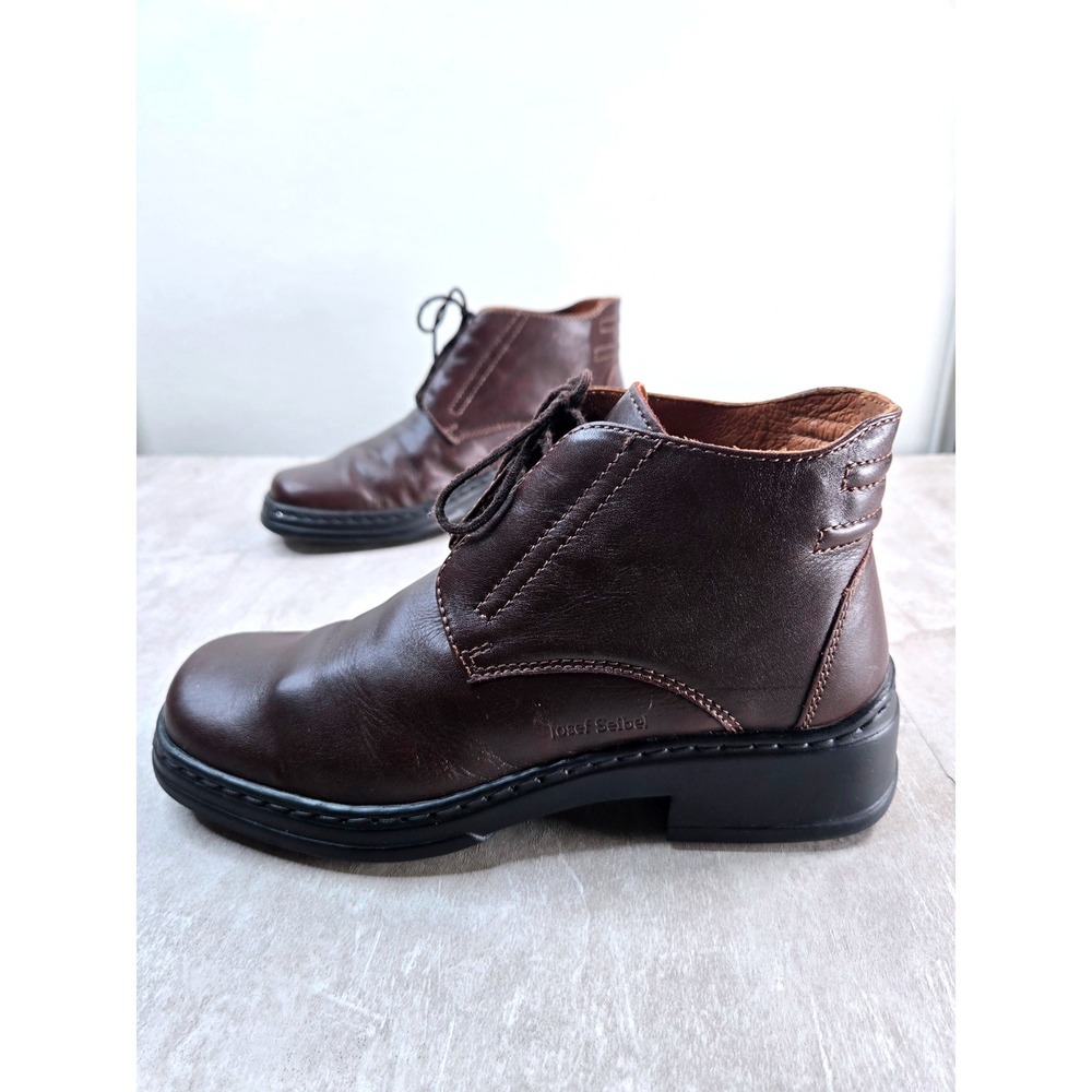 Josef Seibel Lace Up Ankle Boot Brown Leather Square Toe Preppy Lagenlook Bootie